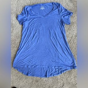 “Leggings”‎ shirt